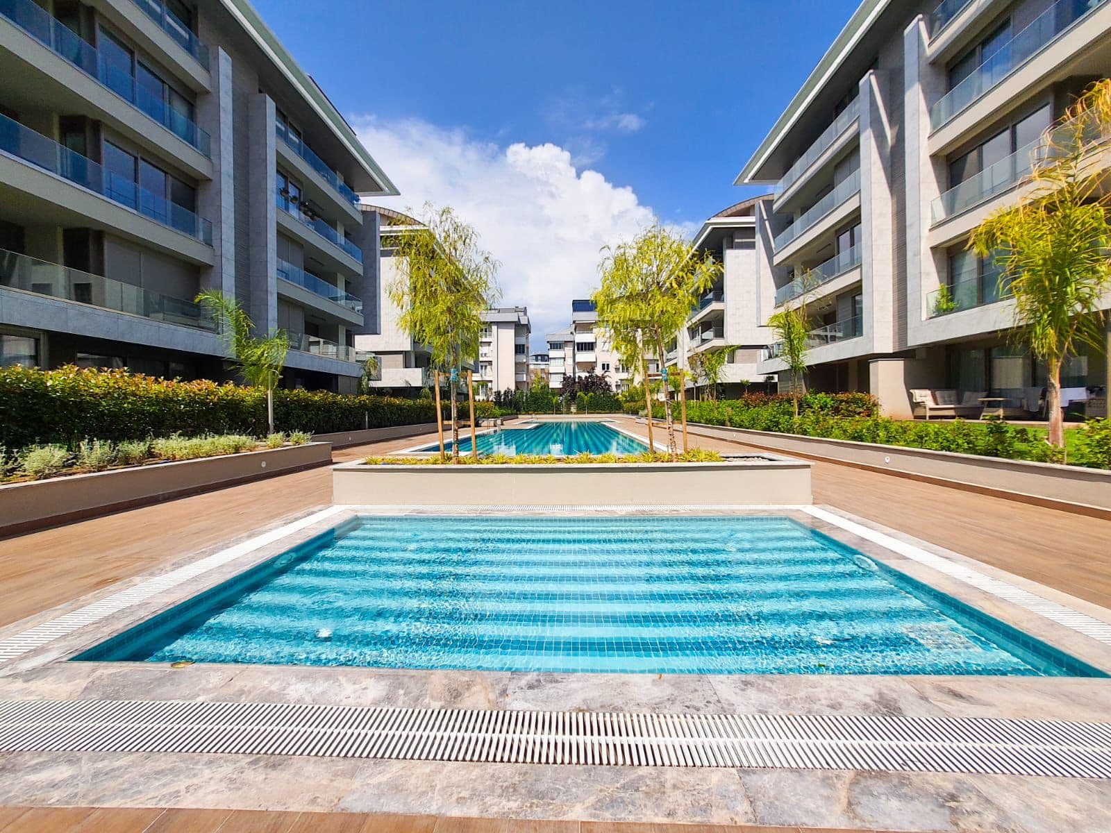 آپارتمان شیک ۲ خوابه با استخر و امکانات کامل - 2 اتاق خواب, 2 حمام